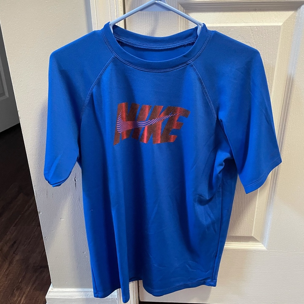 Nike dry fit t-shirt